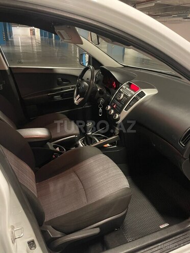 Kia Ceed 2010, 240,000 km - 1.6 л - Gəncə