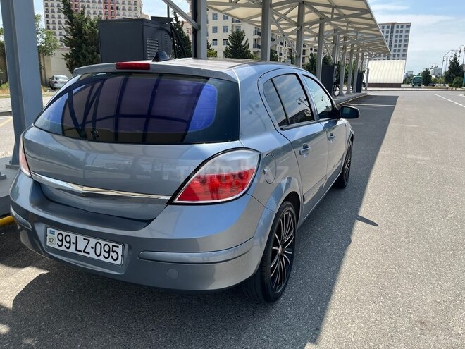 Opel Astra 2006, 232,000 km - 1.4 л - Bakı