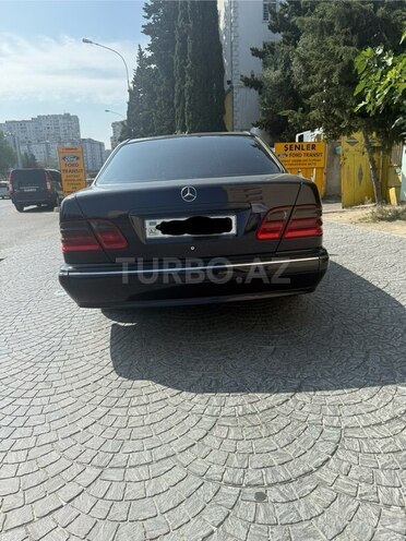 Mercedes E 220 d 2000, 300,000 km - 2.2 l - Bakı