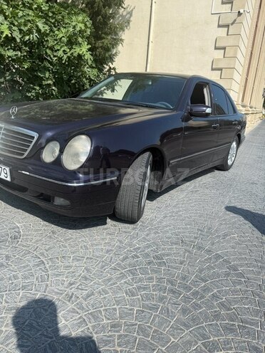 Mercedes E 220 d 2000, 300,000 km - 2.2 l - Bakı