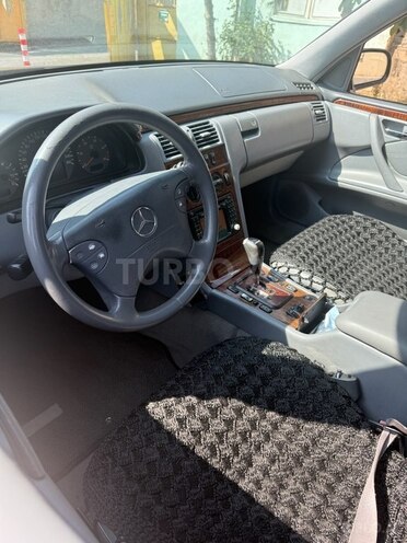 Mercedes E 220 d 2000, 300,000 km - 2.2 l - Bakı