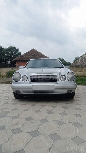 Mercedes E 200 1997, 270,000 km - 2.0 l - Masallı