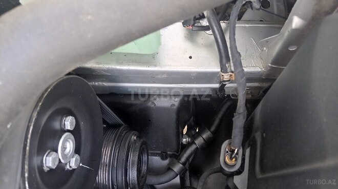 Mercedes E 200 1997, 270,000 km - 2.0 l - Masallı