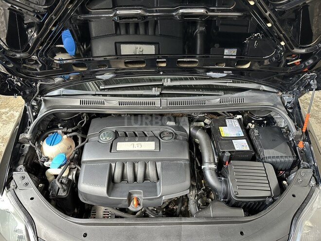 Volkswagen Golf 2008, 172,000 km - 1.6 l - Gəncə