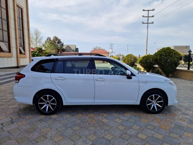 Toyota Corolla Fielder 2015, 179,000 km - 1.5 l - Bakı