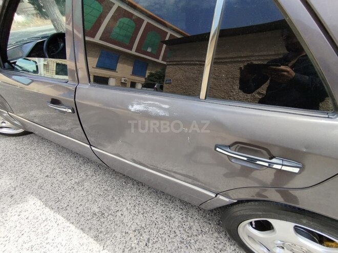Mercedes E 220 1994, 399,000 km - 2.2 l - Bakı