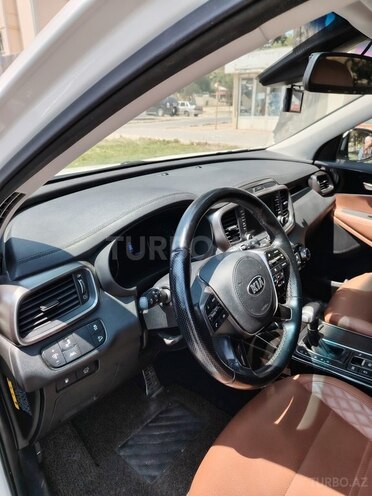 Kia Sorento-6