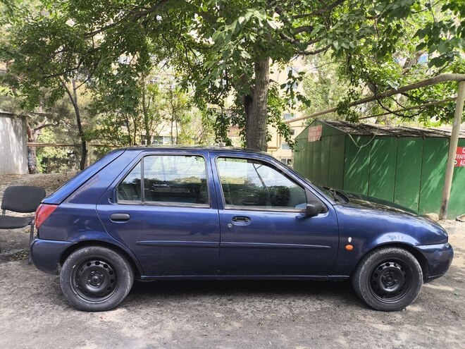 Ford Fiesta 1997, 232,000 km - 1.3 l - Bakı