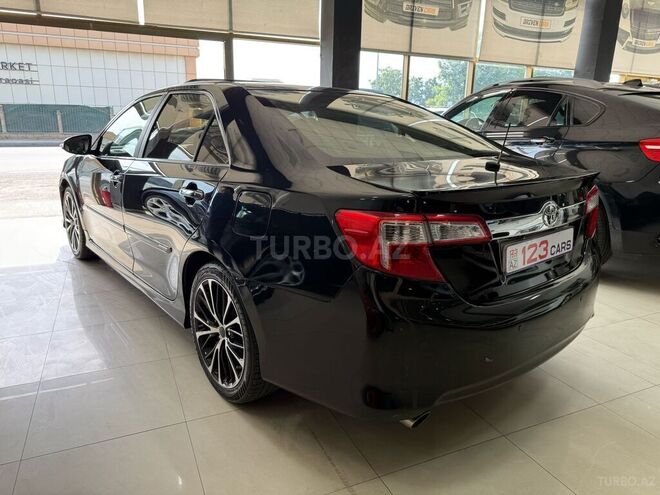 Toyota Camry-2
