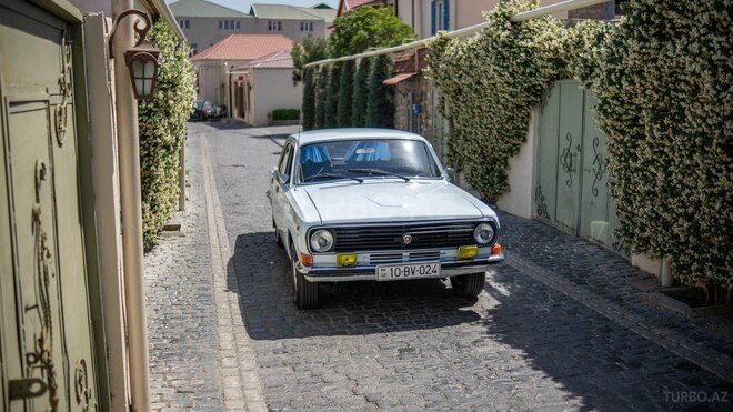 GAZ 24 1988, 56,000 km - 2.5 l - Bakı