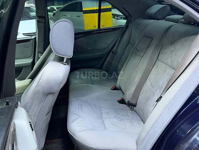 Mercedes E 240 1999, 333,000 km - 2.4 l - Bakı