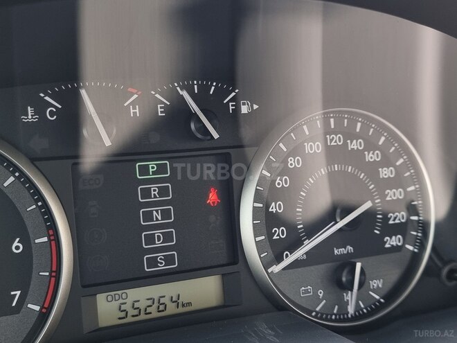 Toyota Land Cruiser-31