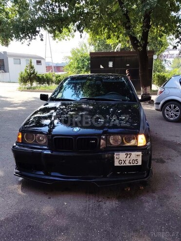 BMW 320 1995, 300,000 km - 2.0 l - Qazax