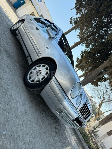 Mercedes E 240 1997, 436,210 km - 2.8 l - Bakı