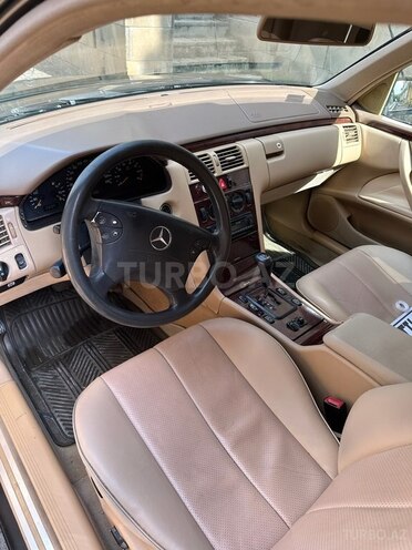 Mercedes E 200 1999, 300,000 km - 2.0 л - Sabirabad