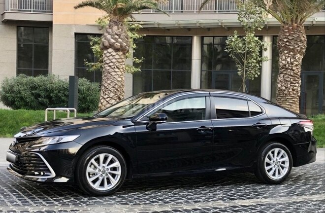 Toyota Camry 2022, 62,300 km - 2.5 l - Bakı