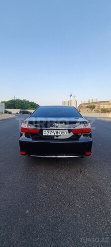 Toyota Camry-5
