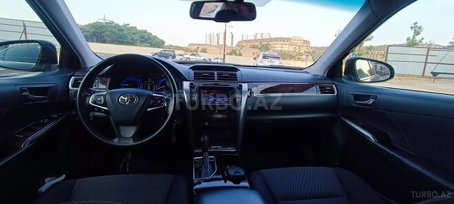 Toyota Camry-7
