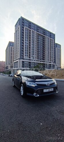 Toyota Camry-1