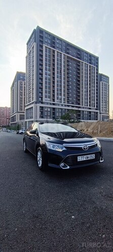Toyota Camry-13