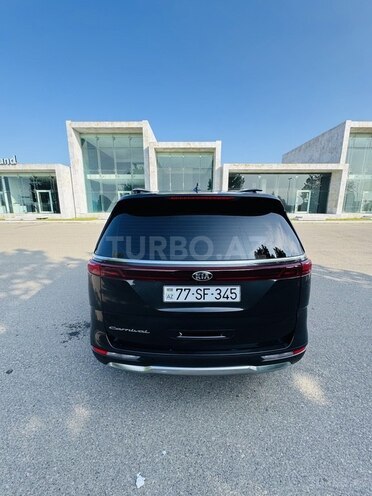 Kia Carnival-2