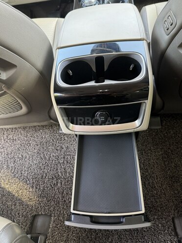 Kia Carnival-8