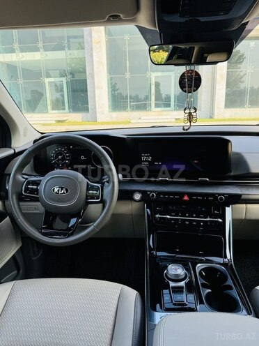 Kia Carnival-5