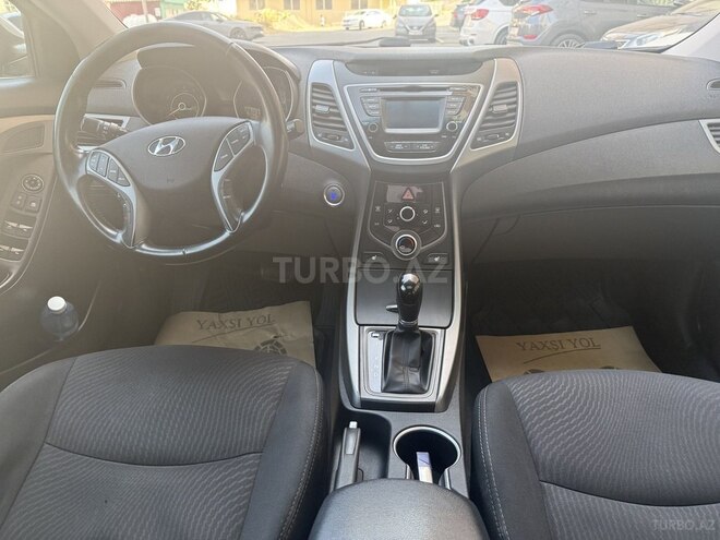 Hyundai Elantra 2015, 125,000 km - 1.8 l - Bakı