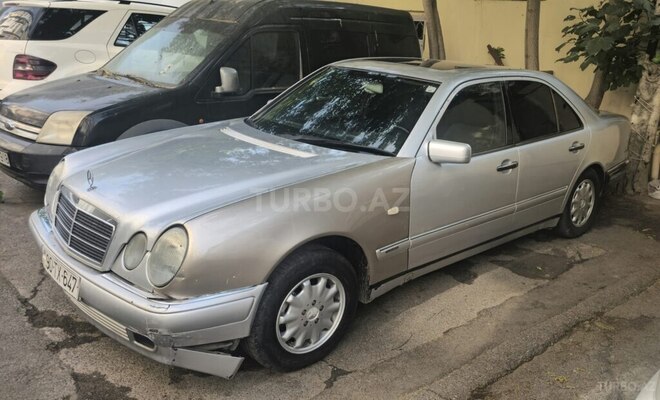 Mercedes E 230 1995, 440,000 km - 2.3 l - Bakı