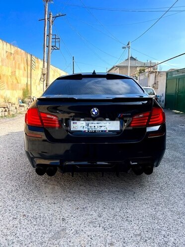 BMW 528-9