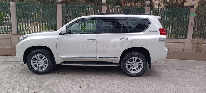 Toyota Land Cruiser Prado 2012, 250,000 km - 4.0 l - Qəbələ