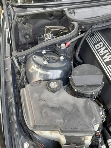 BMW 325 2004, 336,624 km - 2.5 l - Bakı