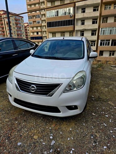 Nissan Sunny 2013, 135,000 km - 1.5 l - Bakı