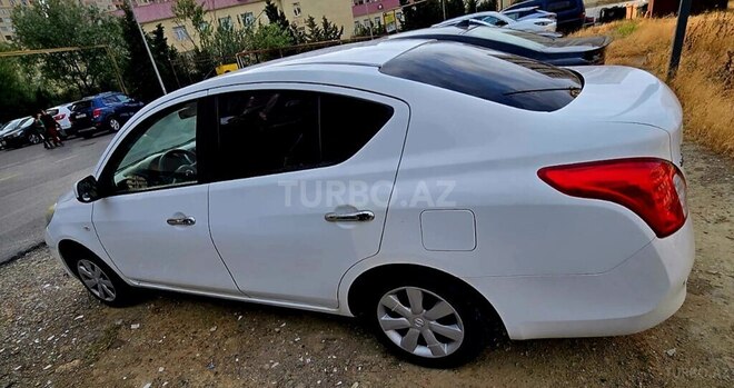 Nissan Sunny 2013, 135,000 km - 1.5 l - Bakı