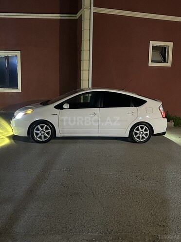 Toyota Prius-8