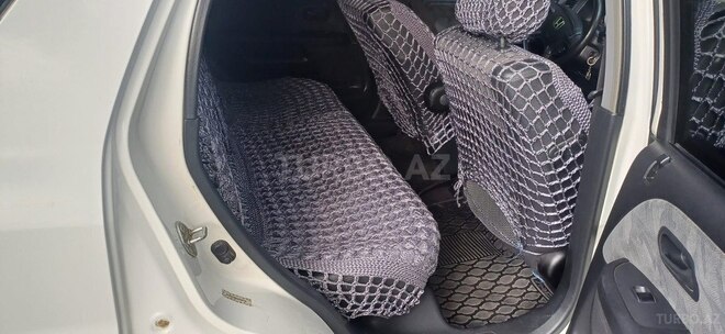 Honda CR-V 2003, 256,710 km - 2.4 l - Yevlax