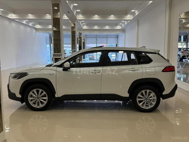 Toyota Corolla Cross 2025, 0 km - 2.0 л - Bakı