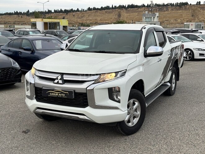 Mitsubishi L200-4
