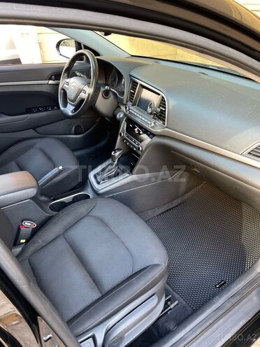 Hyundai Elantra 2017, 21,200 km - 2.0 л - Bakı