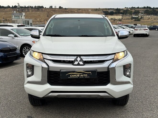 Mitsubishi L200-5
