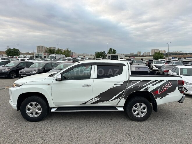 Mitsubishi L200-6