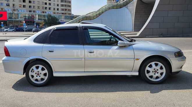 Opel Vectra 1999, 243,000 km - 2.0 l - Bakı