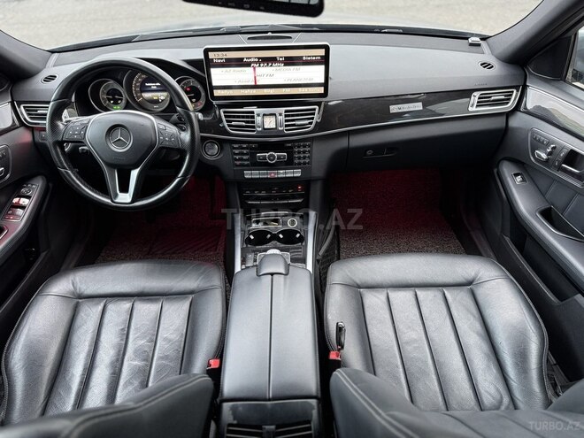 Mercedes E 220 d-11