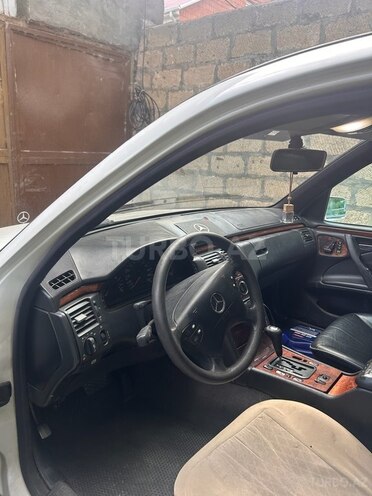 Mercedes E 220 d 1997, 500,000 km - 2.2 l - Mingəçevir