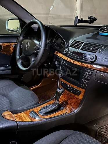 Mercedes E 220 d 2009, 340,000 km - 2.5 l - Naftalan