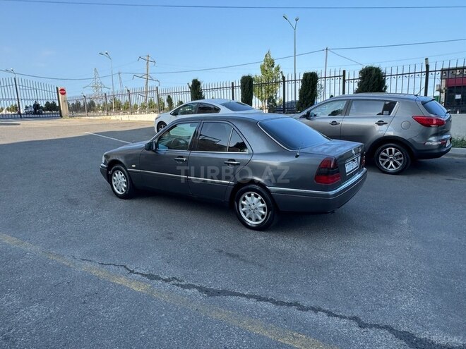 Mercedes C 180 1997, 427,586 km - 1.8 l - Bakı