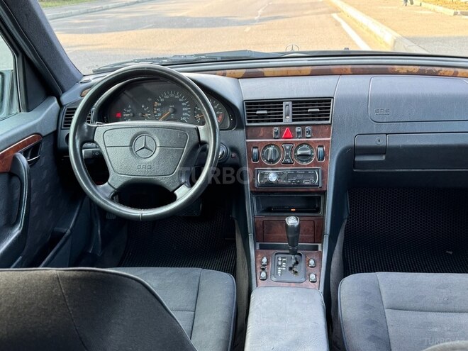 Mercedes C 180 1997, 427,586 km - 1.8 l - Bakı