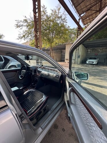Mercedes C 220 1995, 425,000 km - 2.2 л - Bakı