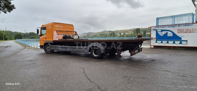Mercedes Atego 818 2003, 423,598 km - 4.3 l - Quba