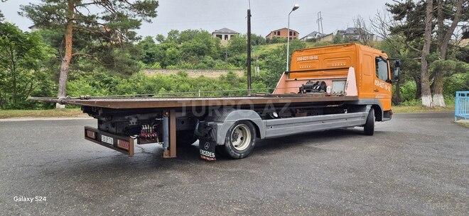 Mercedes Atego 818 2003, 423,598 km - 4.3 l - Quba